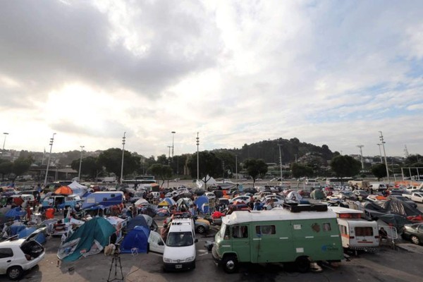 ARGENTINOS INVADEN RÍO DE JANEIRO Y ESPERAN LA FINAL DEL MUNDIAL