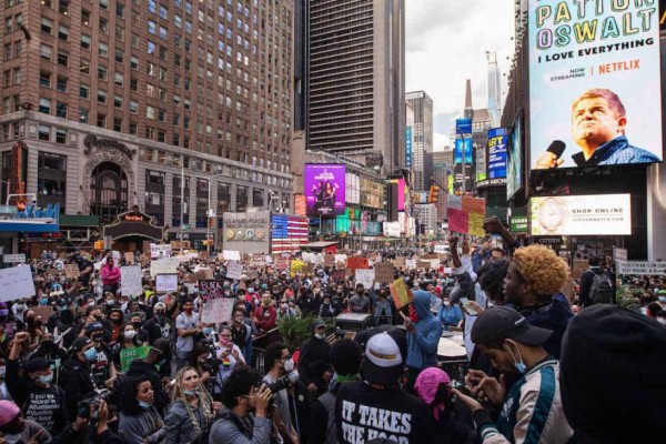 Nueva York levantó el toque de queda impuesto por las protestas