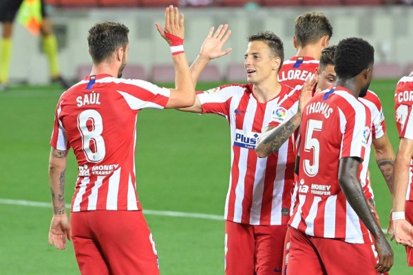 La gran impotencia de Messi y la espectacular rubia en el doloroso empate del Barcelona-Atlético