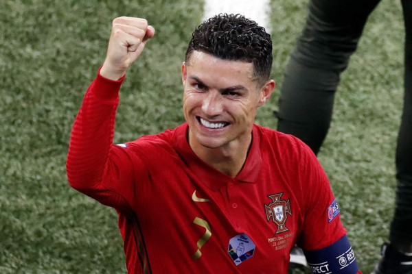 Cristiano Ronaldo se parte de la risa con Mbappé y la foto que lleva el portugués de Georgina Rodríguez