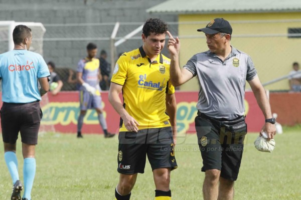 NO VISTE EN TV: Exmiss Honduras enamora en el Micheletti y el 'caballito' del Chino López