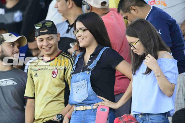 ¡Solo belleza! Las lindas chicas que adornaron la última fecha del torneo Clausura