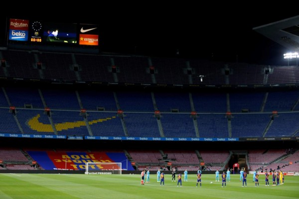 Fotos: El nuevo y raro festejo de Messi y así lució el Camp Nou en tiempos de coronavirus