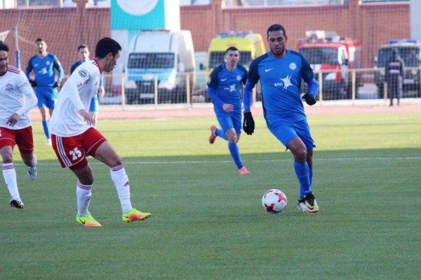 Los futbolistas que fueron convencidos para jugar en ligas exóticas, hondureños en la lista