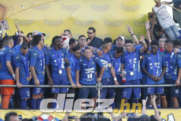 ¡JÚBILO! Los motagüenses se tomaron Puerto Cortés celebrando la copa 14