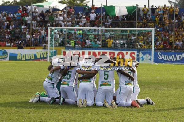 Llantos, algarabía, violencia y heridos; lo que no se vio de las semifinales en Honduras