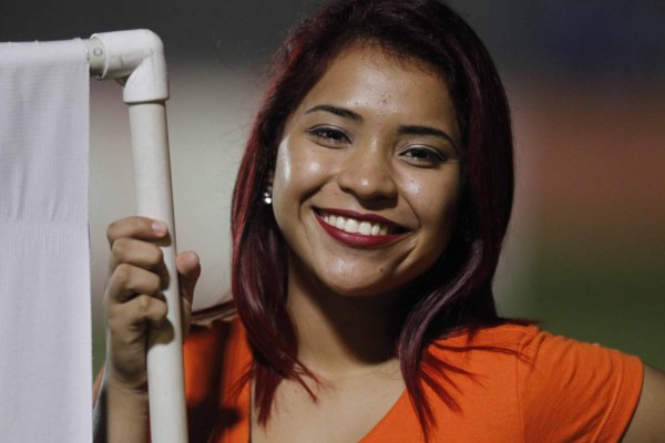 ¡LINDAS! Las ceibeñas derrocharon belleza en el partido del Vida-Real España