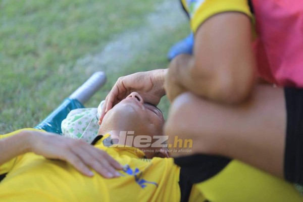 EN FOTOS: Ángel Tejeda perdió el control con gesto obsceno y escupitajo&nbsp;&nbsp;