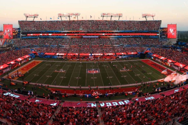 Fiesta en grande: Show en vivo de Shaquille O'Neal, las bellezas ¡y 25 mil espectadores en el Super Bowl LV!