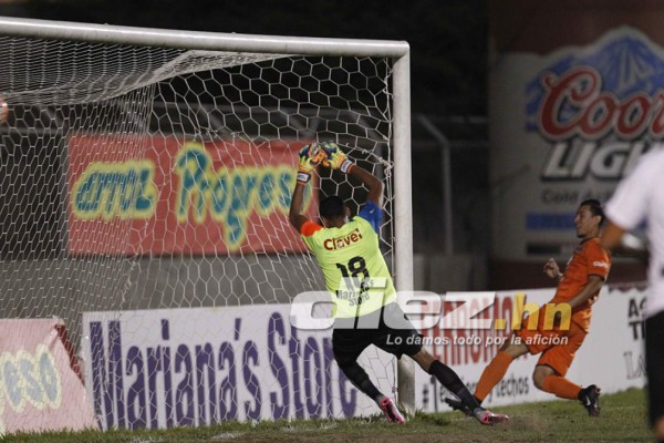 Las curiosas imágenes que no viste en TV del inicio de la fecha 11