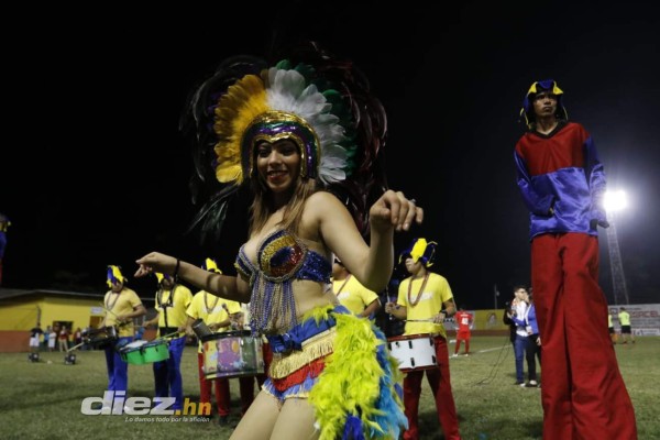Fiesta y pura belleza: El ambientazo con el que arrancó el torneo Clausura 2020 en Honduras