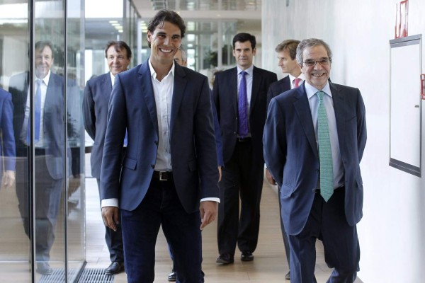 Rafael Nadal se ve obligado a jugar torneo de exhibición