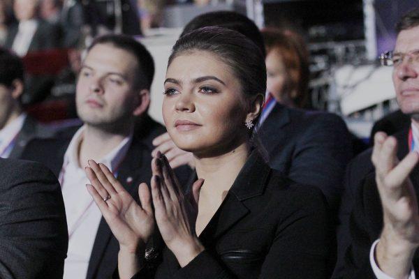 ¿Padre a los 69 años? La ex gimnasta olímpica y supuesta amante de Putin que estaría esperando un hijo del presidente ruso