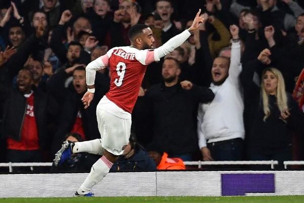 Arsenal saca ventaja y Chelsea se lleva un empate valioso de Alemania por la Europa League