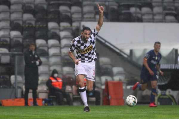 Mercado: duro golpe al Real Madrid, bombazo por Lautaro Martínez y la última decisión de Messi junto a Luis Suárez