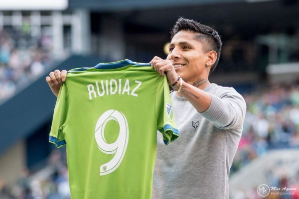 ¿Ibrahimovic o Vela? Estas son las 15 camisetas más vendidas del 2019 en la MLS