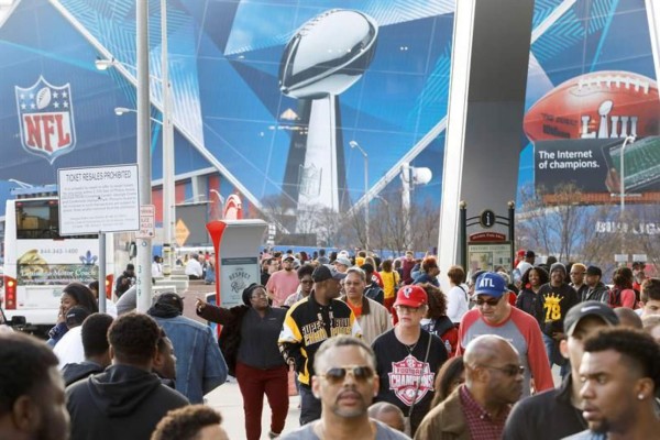 Ambientazo: Las hermosas porristas, grandes cantidades de aguacate y el equipo que eligió Trump para el Super Bowl