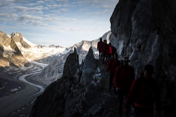 Madrugadas, sin celulares y duermen en cabañas: La extrema pretemporada del Augsburgo