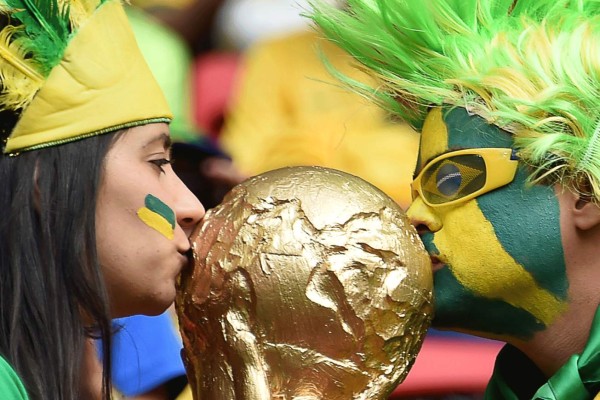 Los Mejores 'BESOS” del Mundial Brasil 2014
