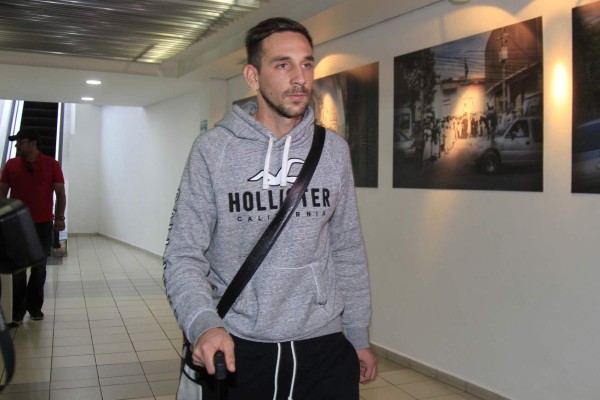 No han convencido: los 19 extranjeros que llegaron a Olimpia y se han ido sin pena ni gloria. Cañete es uno más