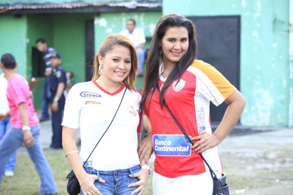 Ambiente en el Rubén Deras, en la ida de la Semi-finales entre Choloma vs Olimpia