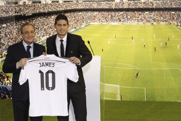 James Rodríguez fue presentado por Real Madrid ante 20 mil aficionados.