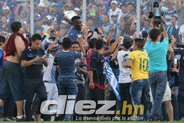 ¡JÚBILO! Los motagüenses se tomaron Puerto Cortés celebrando la copa 14