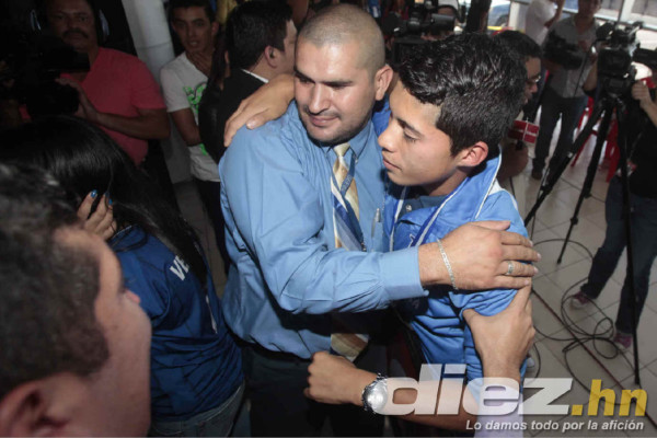 Sub-17 de Honduras, recibida como héroes.