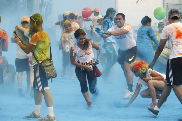 Las chicas más hermosas que engalanaron el Colorun 2016