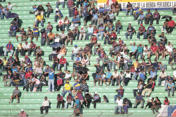 La fiel afición que llegó a los estadios.