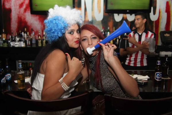 Así vivió la afición sampedrana el partido ante Panamá.