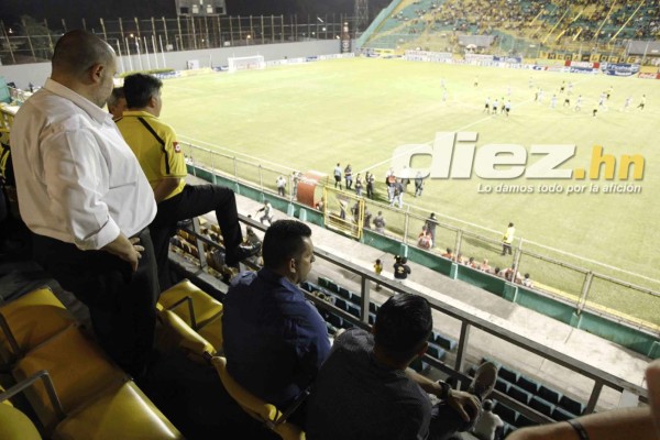Con triplete de Cardozo Real España vence a Parrillas One.
