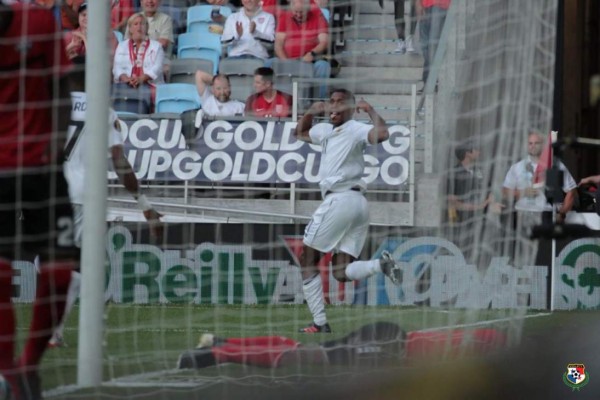 Lágrimas, festejos y polémica: Las imágenes que dejó el Panamá-Trinidad y Tobago