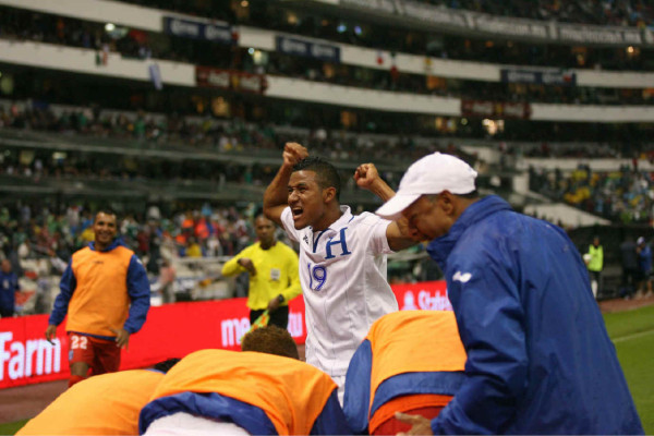 ¡Honduras celebra un histórico Aztecazo!