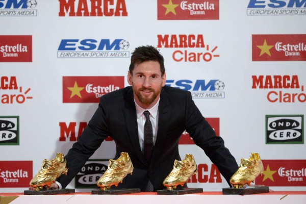 FOTOS: El hijo de Messi es protagonista en la entrega de la Bota de Oro