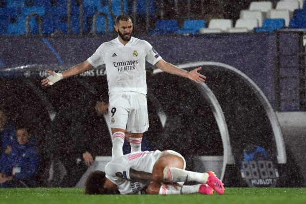 Sergio Ramos hizo caso al Covid-19 y fue saludado por leyenda del Chelsea; el sufrimiento de Marcelo en la Champions