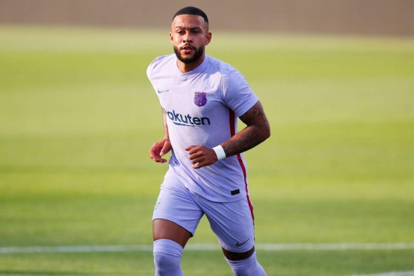 Usó mítico dorsal y festejó su primer gol: el enorme debut de Memphis Depay con el FC Barcelona