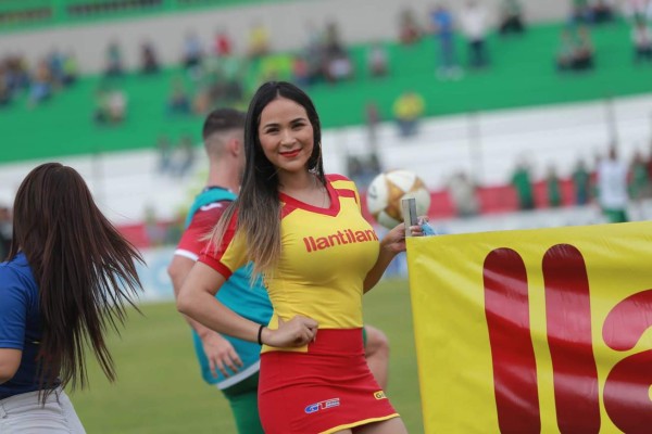 FOTOS: Las bellas chicas en el Yankel Rosenthal y en el Humberto Micheletti