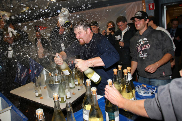 Tigres barren a los Yanquis en Serie de Campeonato.