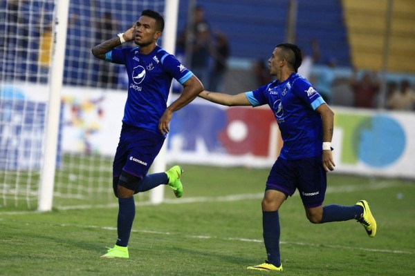 Carlos 'Chino' Discua celebra con gol su cumpleaños número 31