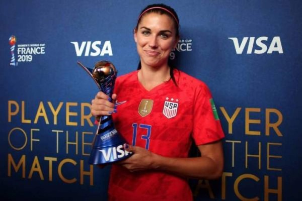 Alex Morgan celebra sus 30 años con la clasificación de Estados Unidos a la Final del Mundial Femenino