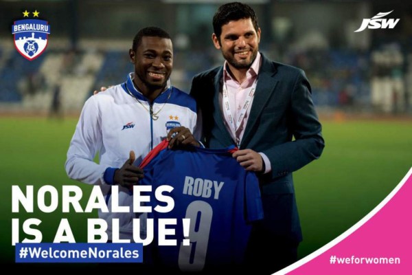TOP: Hondureños que han jugado en países bastante raros