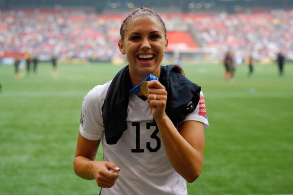 Alex Morgan, una belleza estadounidense dentro y fuera de la cancha