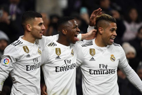 Real Madrid golea y acecha al Atlético y Barcelona en LaLiga