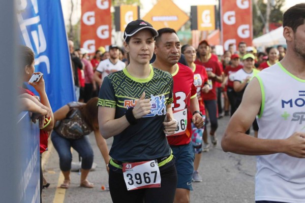 ¡Qué preciosuras! Las chicas que engalanaron la 43 Maratón de La Prensa