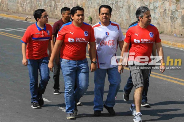 No se vio por TV: El bonito gesto del Olimpia y la policía hizo el mejor partido