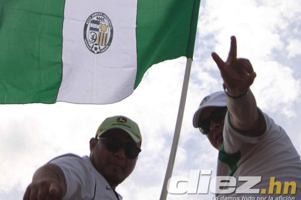 Ambiente festivo en Juticalpa en la final de Ascenso