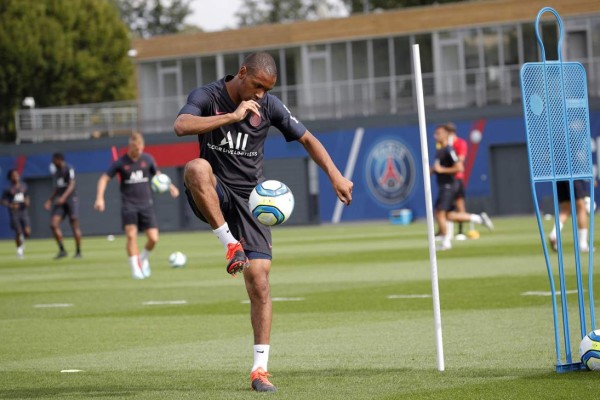 Fotos: Primer entreno de Neymar con el grupo del PSG y así fue recibido tras pedir su salida