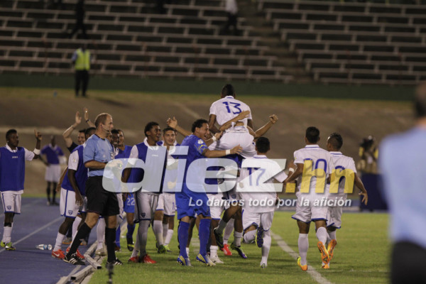 Honduras clasifica al Mundial Brasil 2014