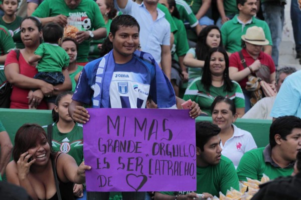 Ambiente Honduras vrs México en partido amistoso